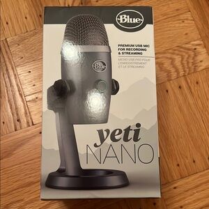 Blue Yeti Nano USB Mic - Premium Gray